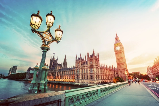 An image of the British houses of parliament